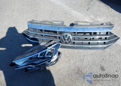 2020 Volkswagen Jetta 1.4T R-Line/1.4T S/1.4T Se из США, поврежденный, VIN 3VWC57BU8LM083957